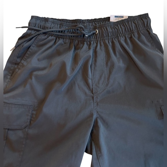 NWT MENS GEORGE AT THE KNEE CARGO BLACK SHORTS SIZE 27 INCH WAIST 9 INCH INSEAM. - Picture 5 of 11
